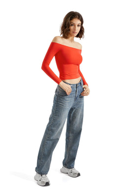 Top Hombros Descubiertos – Elegancia y Estilo Minimalista